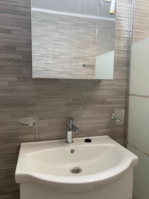 Lykourgos Homes *